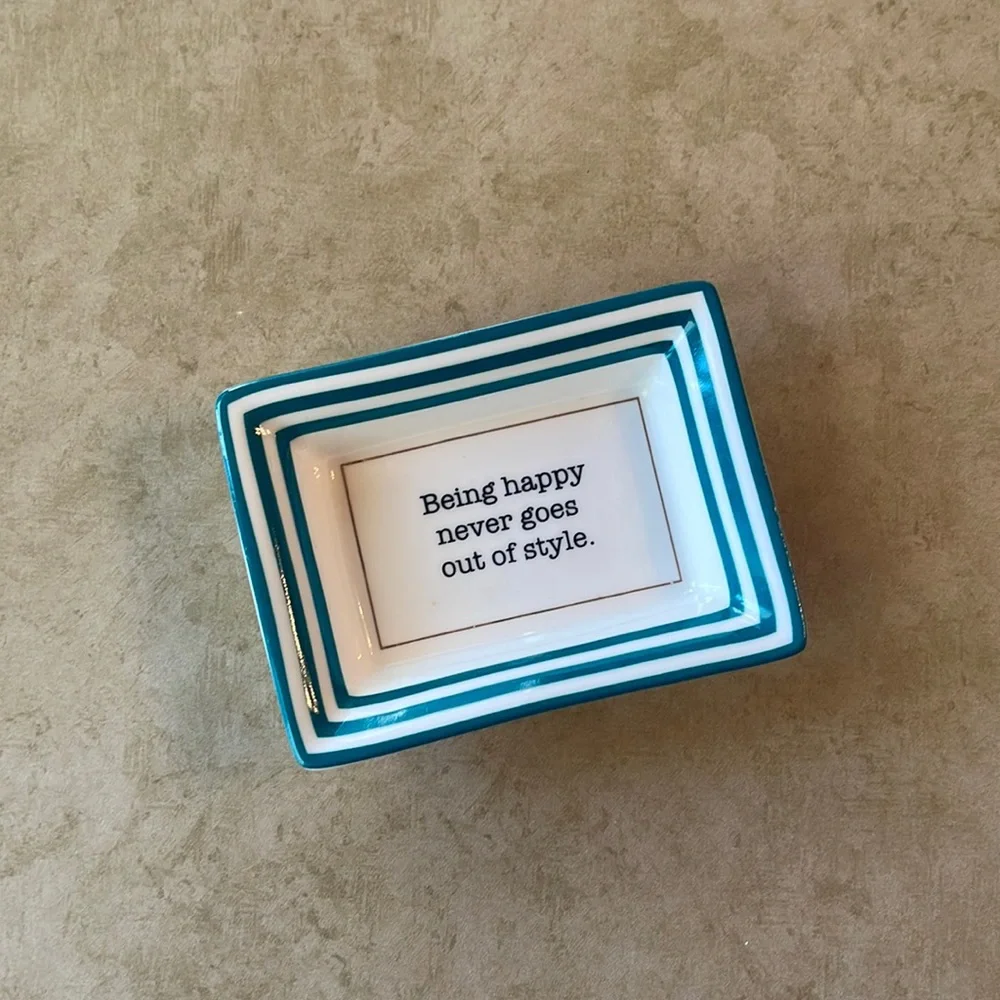 Two’s Company Petite Wise Saying Trinket Tray